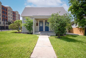 incredible new 3br 2ba near downtown