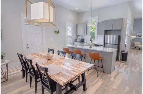incredible new 3br 2ba near downtown