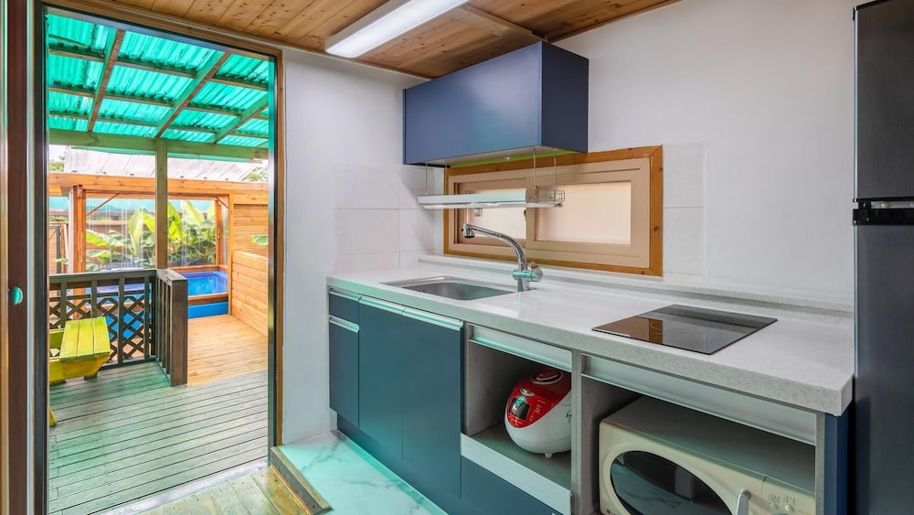 boryeong hidden village pool villa
