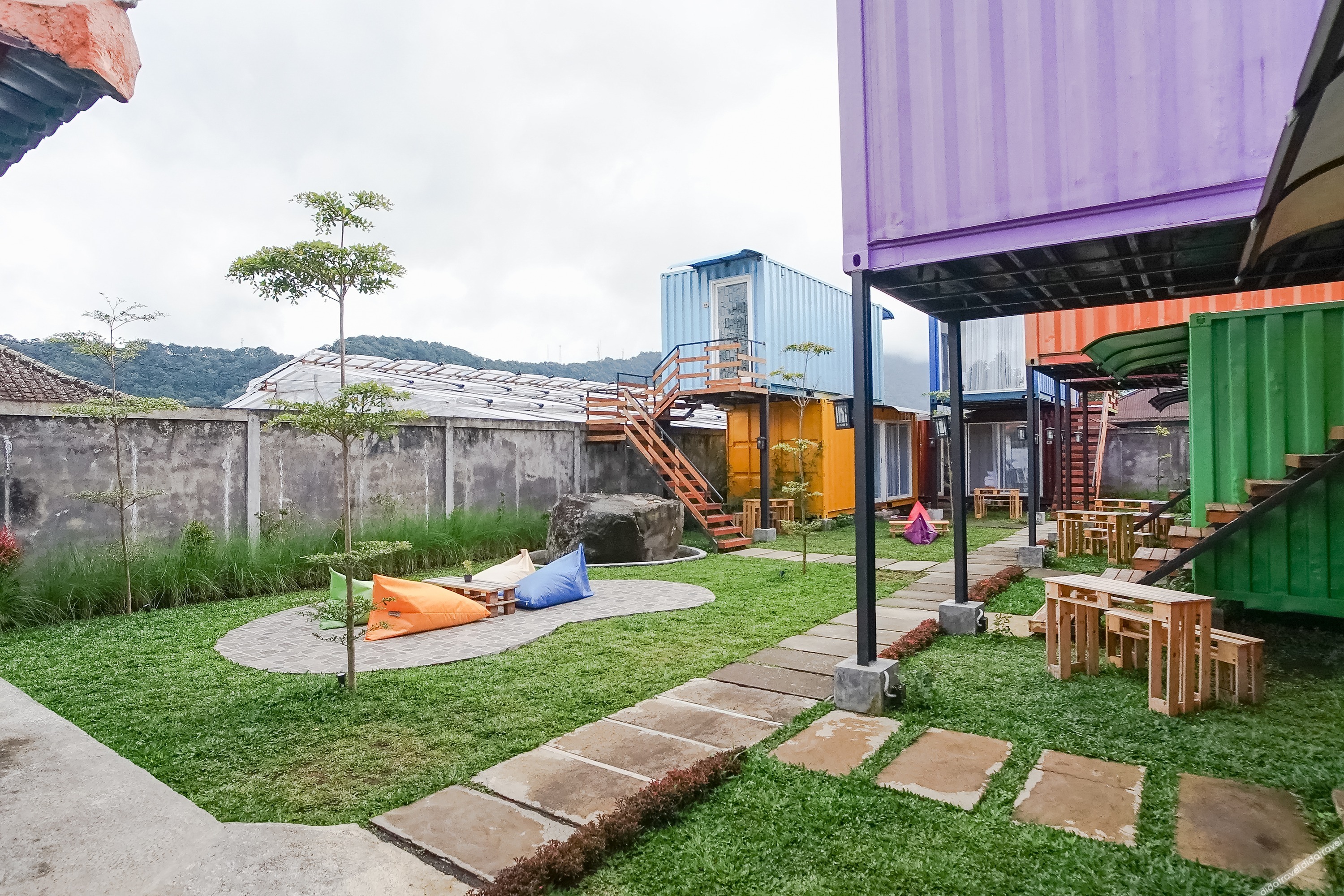 container smart stay by zuzu