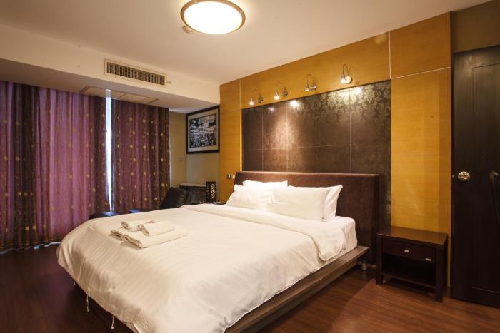 2bedrooms3baths bkk downtown near asoke btsmrt