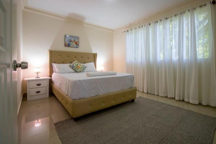 fully equipped 2br aptdt5mins to the beach