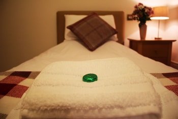 Airlie Arms Hotel,Forfar>>Dundee,3 star