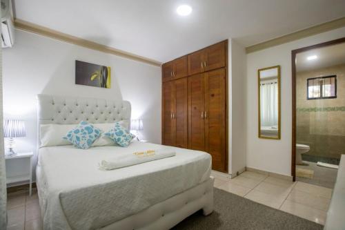 cozy and central apartment 1br 1ba with pool