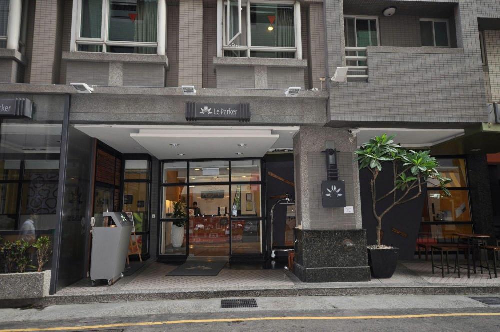 check inn express taichung feng chia