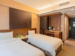 check inn express taichung feng chia