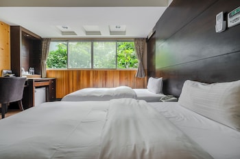 check inn express taichung feng chia