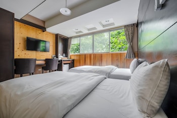 check inn express taichung feng chia