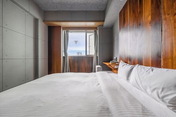 check inn express taichung feng chia