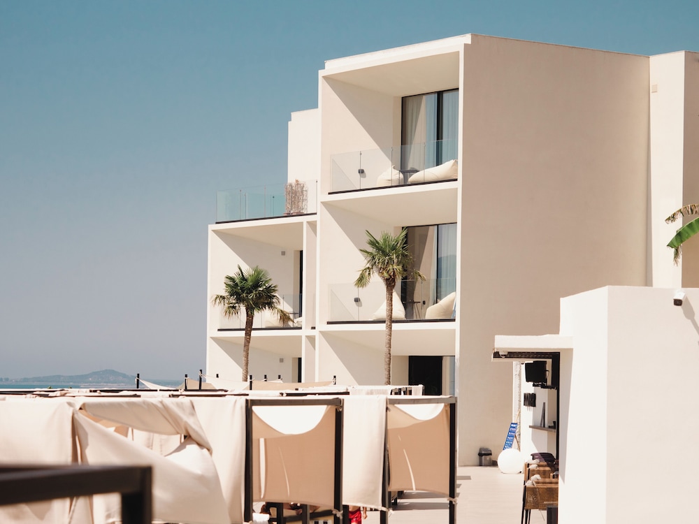 nobus hotel