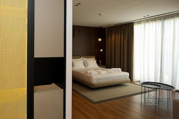 nobus hotel