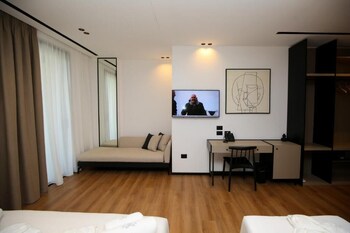 nobus hotel