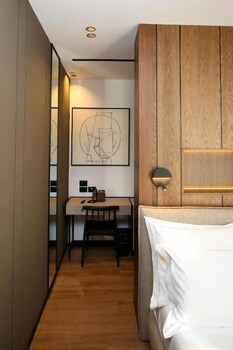 nobus hotel