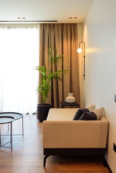 nobus hotel
