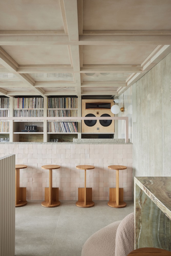 locke at east side gallery