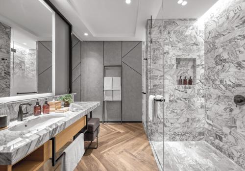 ashta residence
