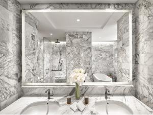 ashta residence