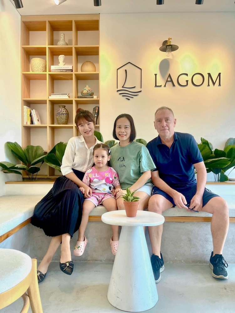 lagom apartment and hotel