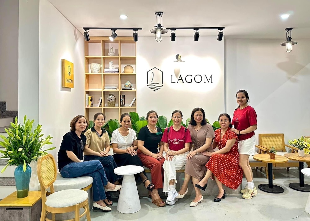 lagom apartment and hotel