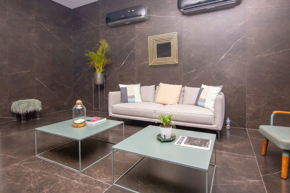 boutique apartments panama