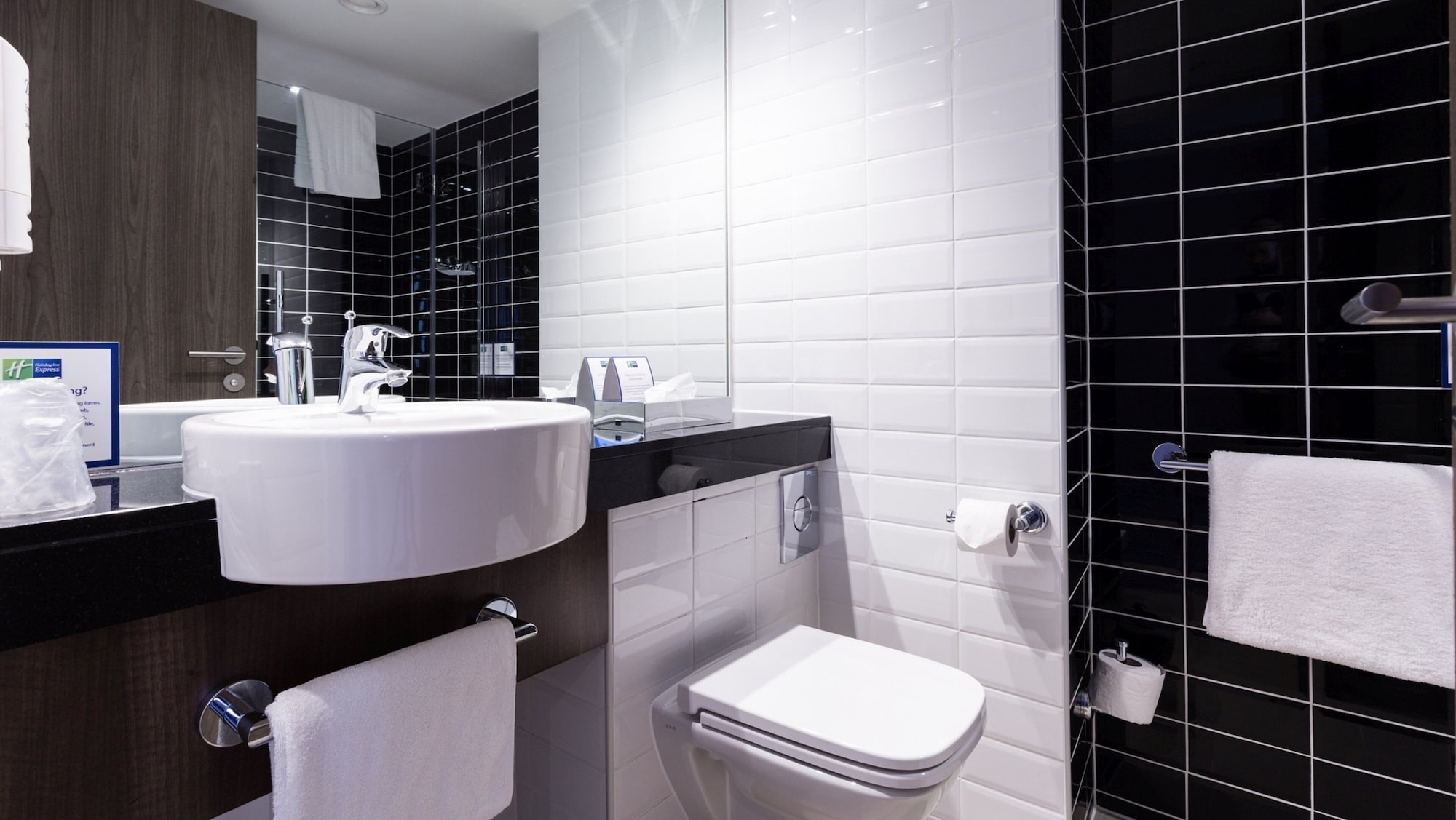holiday inn express wakefield by ihg