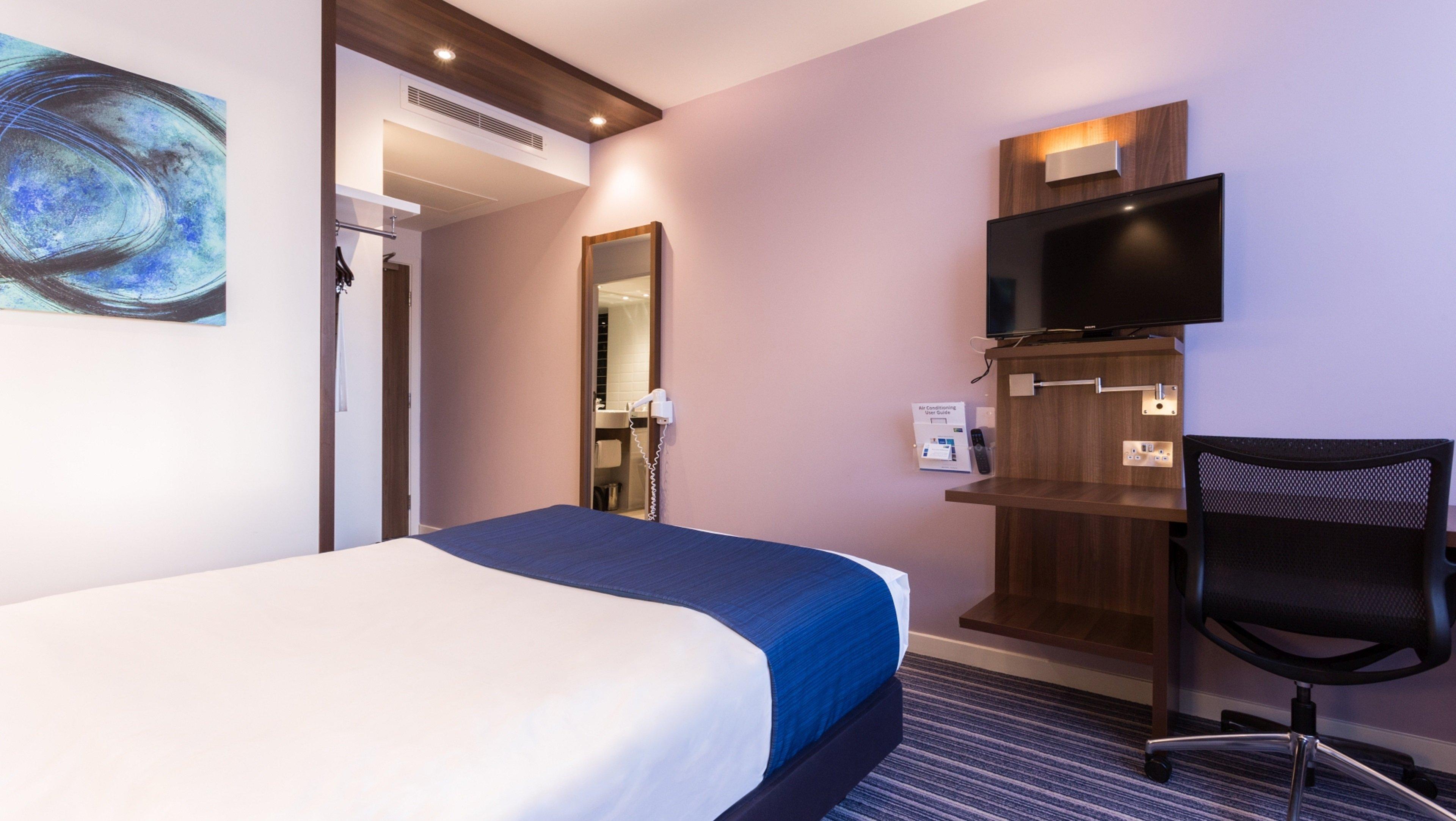 holiday inn express wakefield by ihg