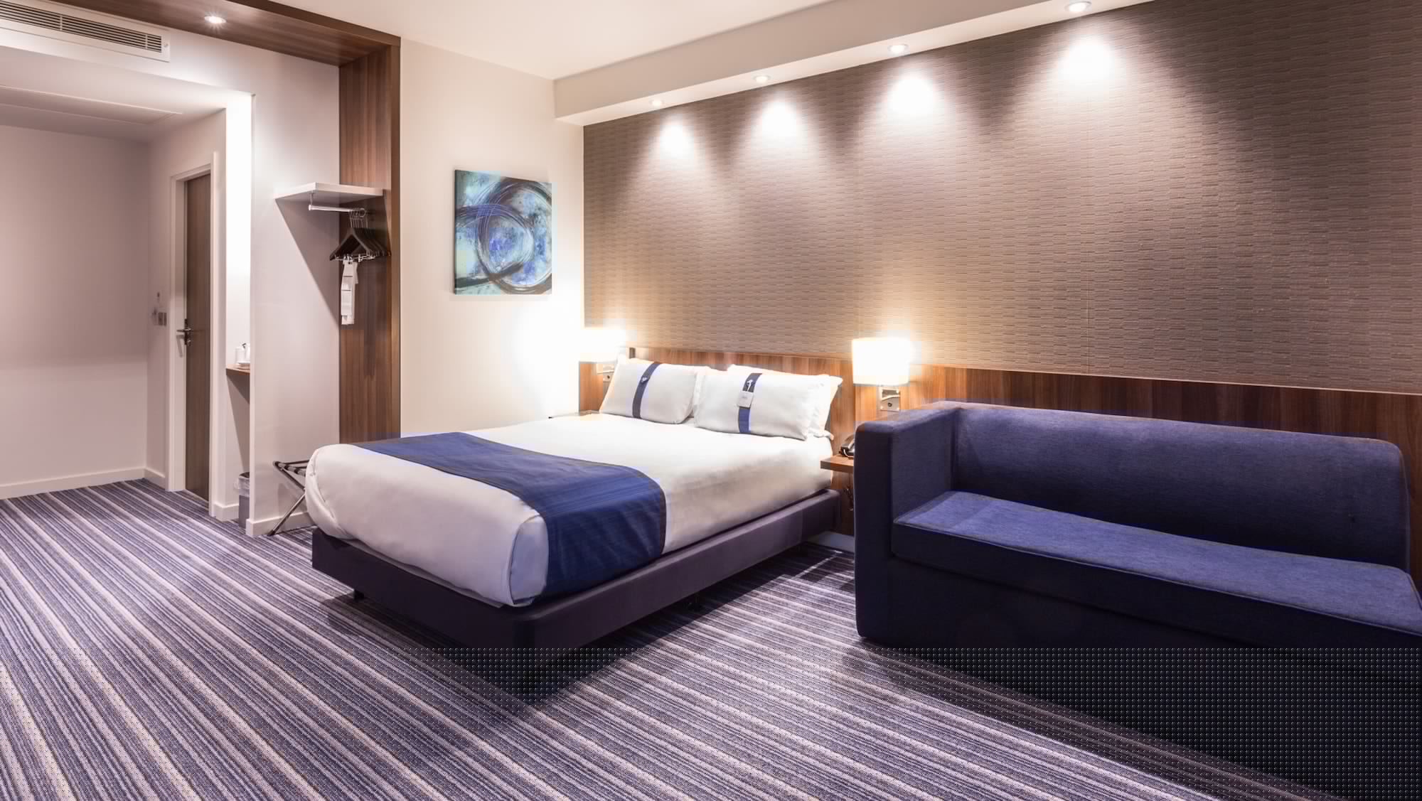 holiday inn express wakefield by ihg