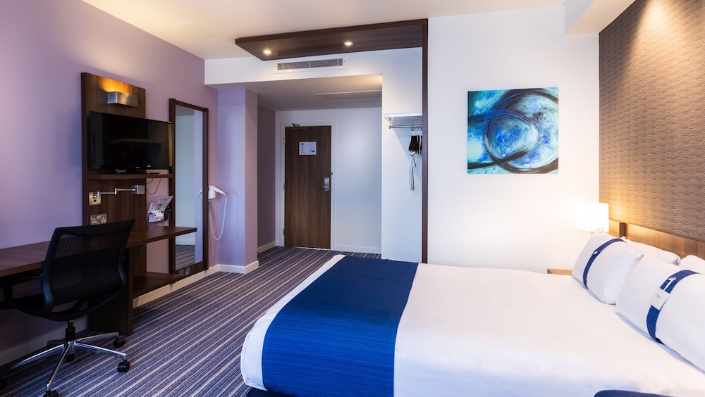 holiday inn express wakefield by ihg