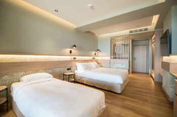 golden star sea side resort