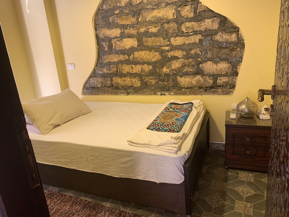 gamaleya boutique hotel