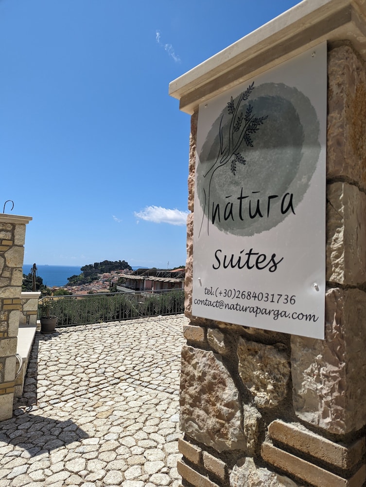 natura luxury suites parga