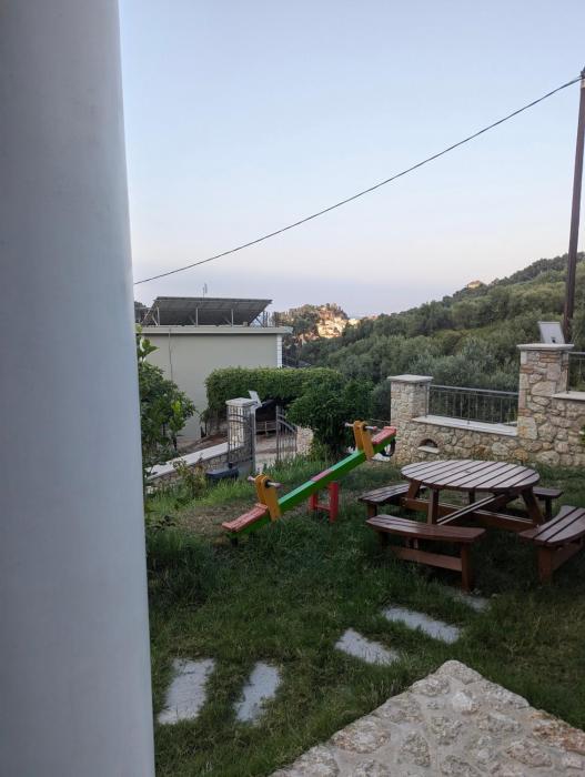 natura luxury suites parga