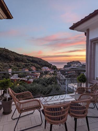 natura luxury suites parga