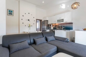 apartments maza