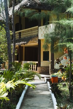 gk palm resort watamu