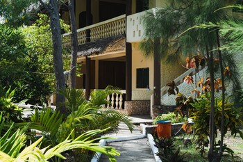 gk palm resort watamu