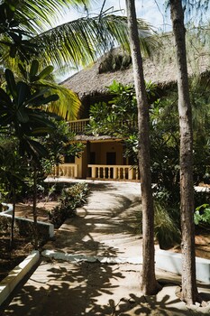 gk palm resort watamu