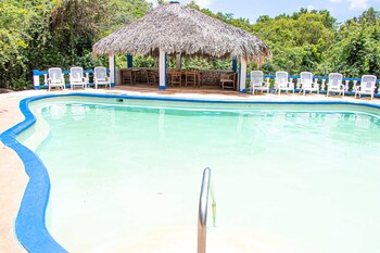 haleys paradise at blue hole