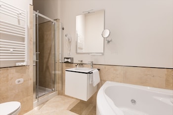 at 41 luxury suites and rooms