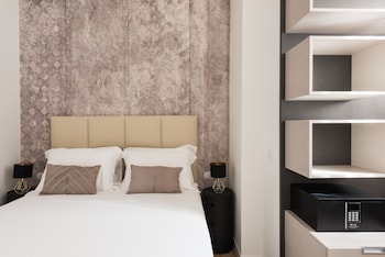 at 41 luxury suites and rooms