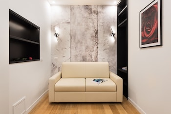 at 41 luxury suites and rooms