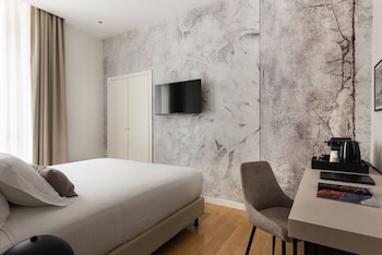 at 41 luxury suites and rooms