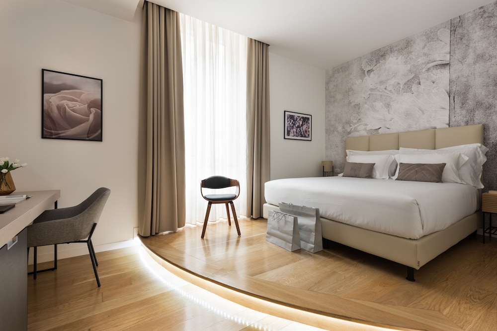 at 41 luxury suites and rooms