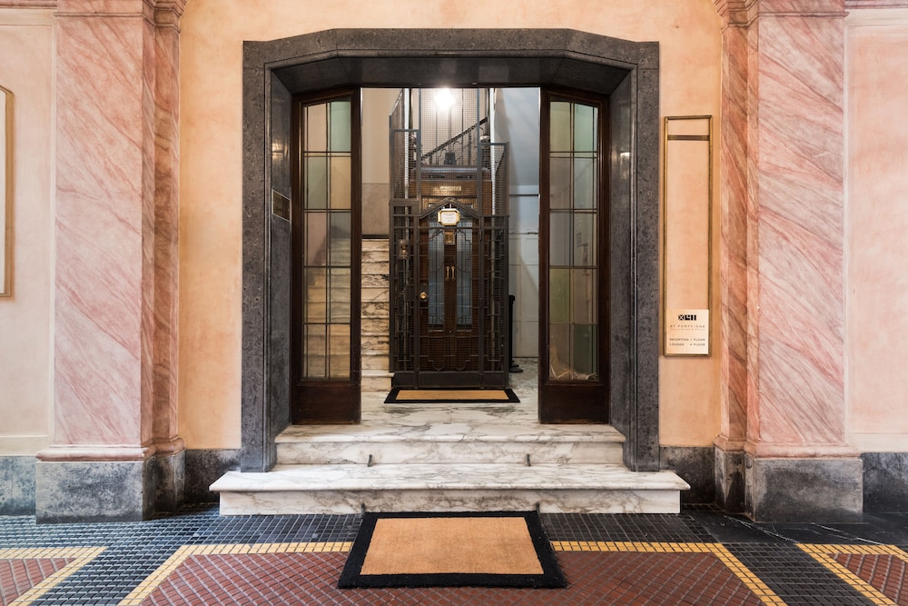 at 41 luxury suites and rooms