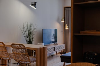 feel corporate housing campanh 06