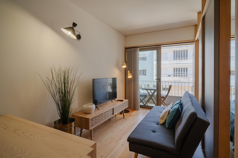 feel corporate housing campanh 10