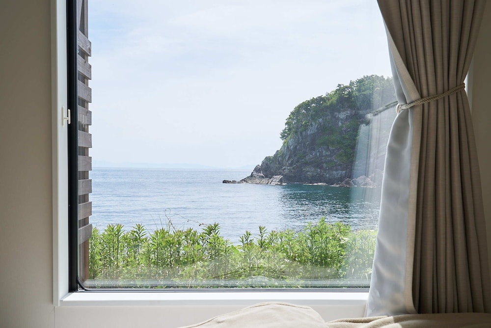 retreat sado island glamping