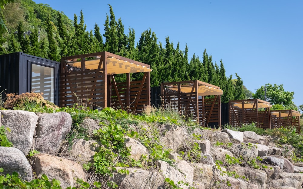 retreat sado island glamping