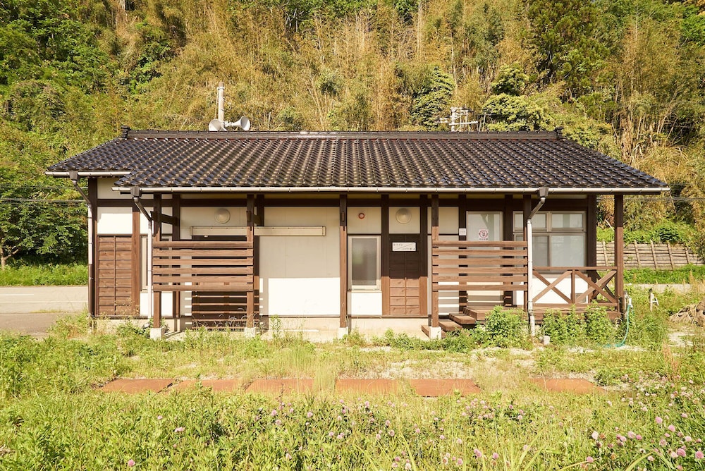 retreat sado island glamping