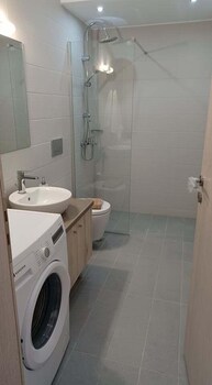 hello village chania